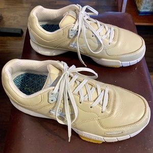 Kuru Kinetic Leather Ortho Walking Shoes Sz 9.5